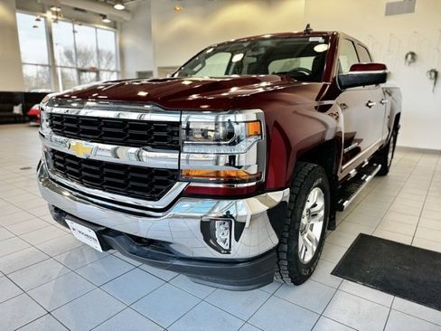 Used 2018 Chevrolet Silverado 1500 LT w/ All Star Edition image 29