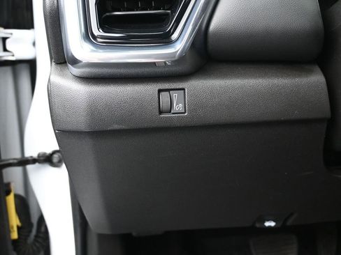 Certified 2024 GMC Canyon Elevation image 13