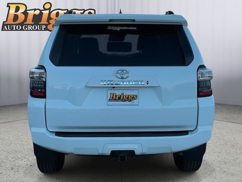 Used 2020 Toyota 4Runner SR5 Premium AWD/4WD image 4