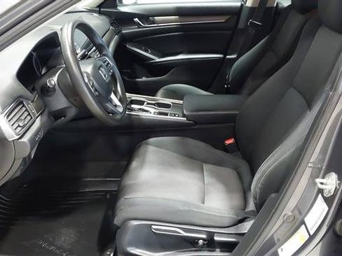 Used 2018 Honda Accord LX image 19