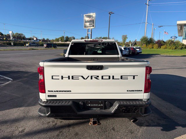 Used 2023 Chevrolet Silverado 2500 Custom w/ Custom Value Package AWD/4WD image 4