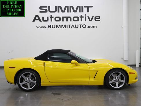 Used 2007 Chevrolet Corvette Convertible w/ Preferred Equipment Group RWD image 1