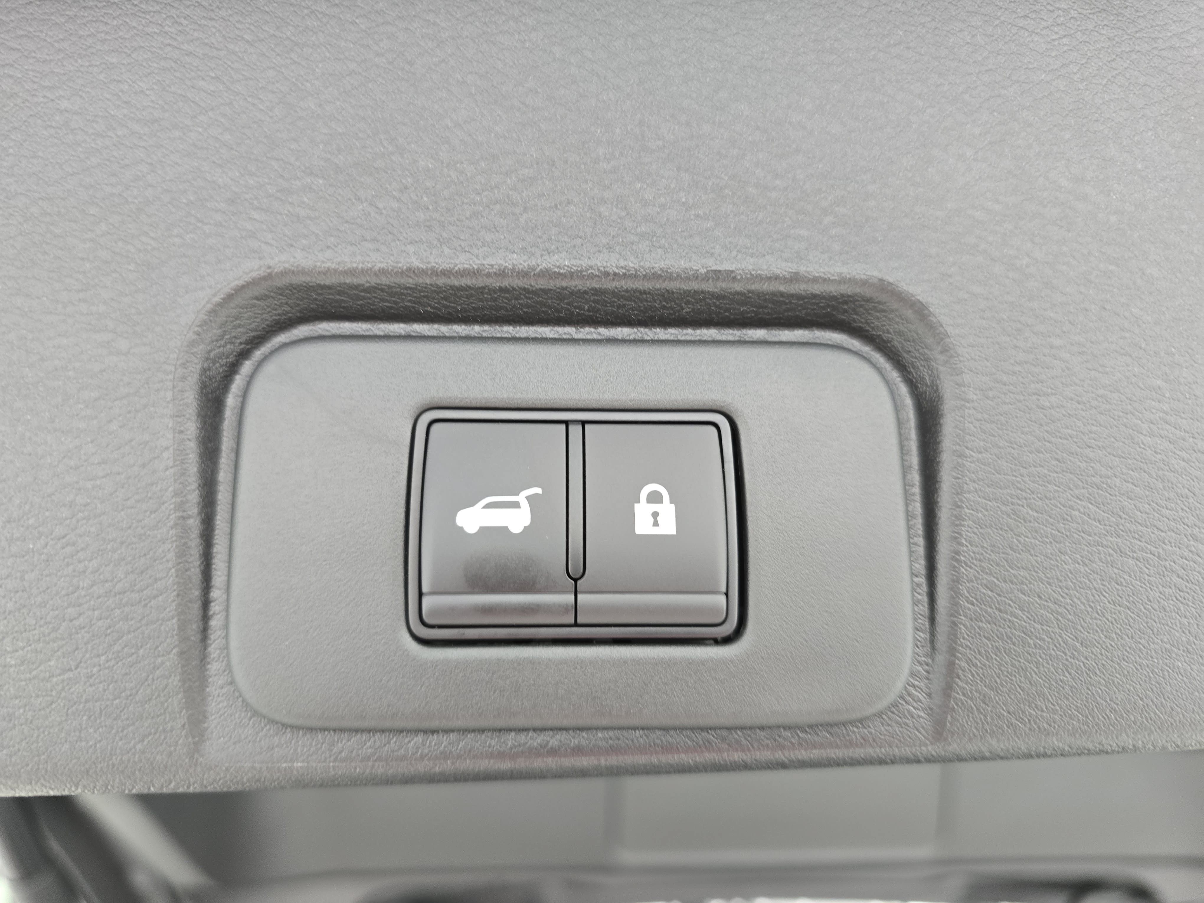 Used 2026 Nissan Rogue SV AWD/4WD image 13