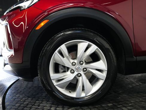 Used 2024 Buick Encore GX Preferred w/ Comfort Package AWD/4WD image 9