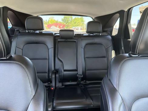 Used 2025 Ford Escape Platinum AWD/4WD image 13