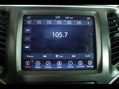 Used 2022 Jeep Cherokee Trailhawk image 13