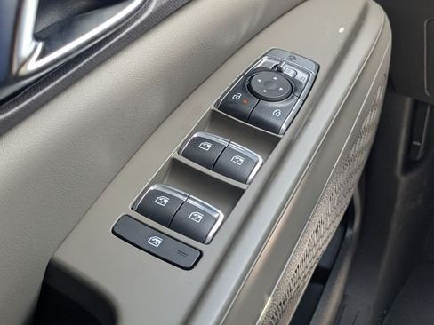 New 2026 Kia Carnival EX FWD image 31