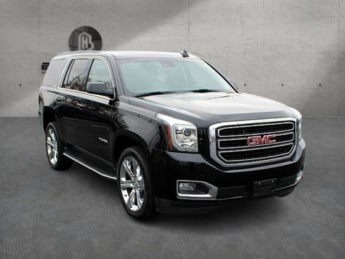 Used 2018 GMC Yukon SLT image 2
