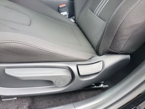 New 2026 Hyundai Elantra Sport FWD image 14