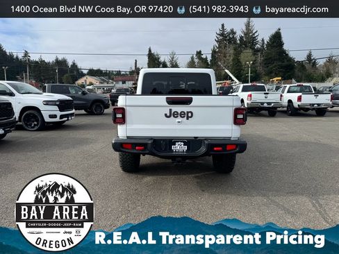 New 2026 Jeep Gladiator Rubicon w/ Steel Bumper Group AWD/4WD image 6