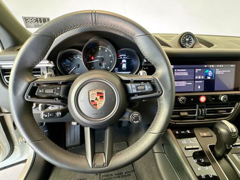 Used 2025 Porsche Macan Turbo image 13