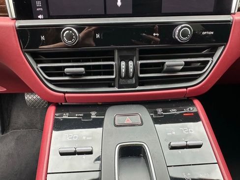 Certified 2023 Porsche Macan S AWD/4WD image 25