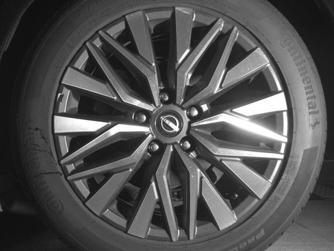 Used 2025 Nissan Altima 2.5 SV image 14