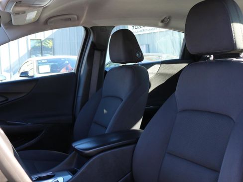 Used 2022 Chevrolet Malibu LT FWD image 13