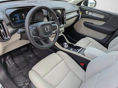 New 2026 Volvo XC40 B5 Plus w/ Protection Package Premier image 3