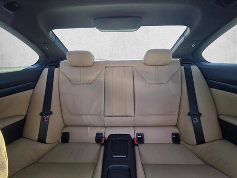 Used 2010 BMW M3 Coupe image 16