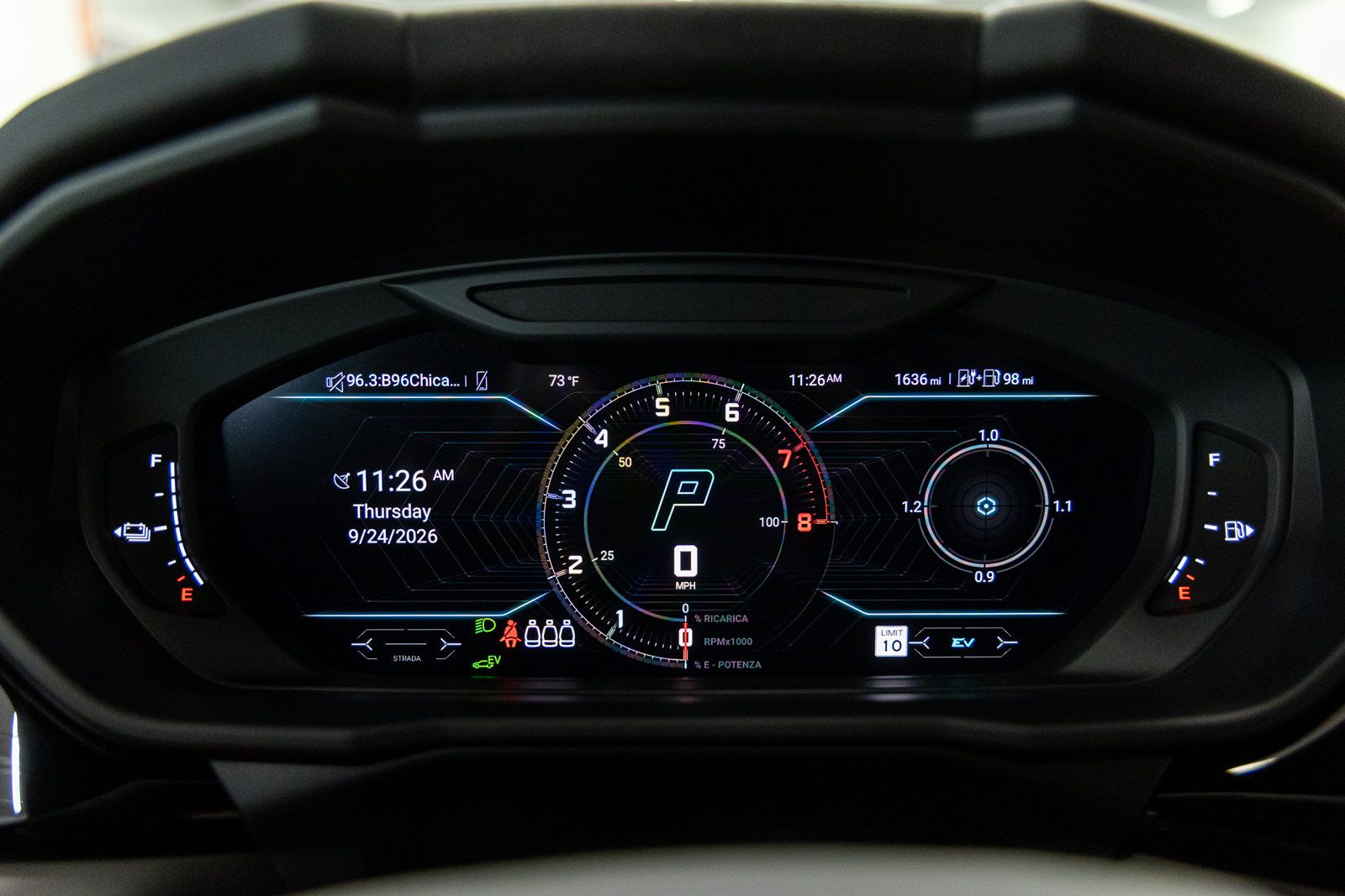 Used 2025 Lamborghini Urus S AWD/4WD image 34