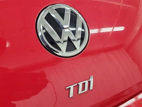 Used 2014 Volkswagen Beetle TDI image 7