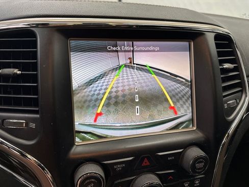 Used 2016 Jeep Grand Cherokee Overland image 32