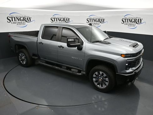 Used 2024 Chevrolet Silverado 2500 Custom w/ Custom Convenience Package AWD/4WD image 18