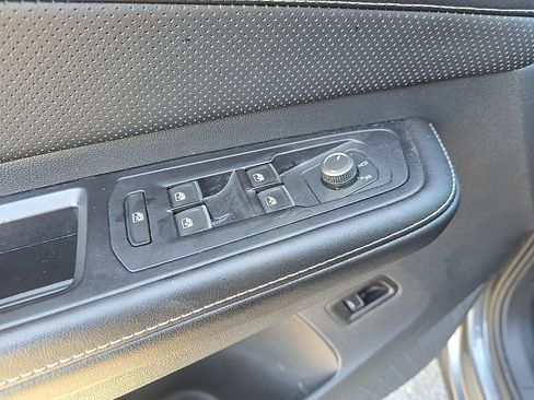 Used 2024 Volkswagen Atlas SE image 11