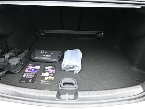 Used 2025 Mercedes-Benz C 300 Sedan image 25