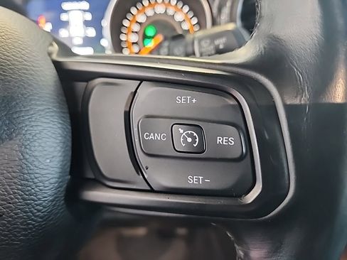 Used 2021 Jeep Wrangler Unlimited Sport image 29