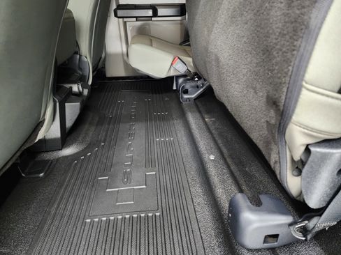 Used 2021 Ford F250 XL w/ STX Appearance Package image 36