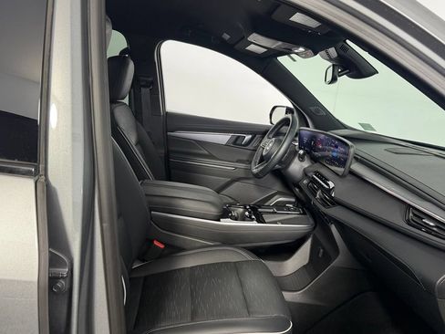 Used 2026 Buick Enclave Sport Touring FWD image 31