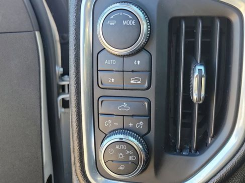 Used 2021 GMC Sierra 1500 SLE w/ Driver Alert Package I AWD/4WD image 22