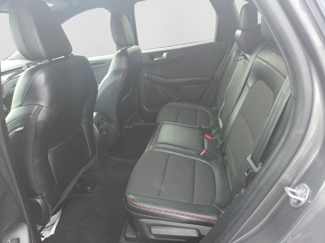 Used 2024 Ford Escape ST-Line w/ Tech Pack #1 AWD/4WD image 33