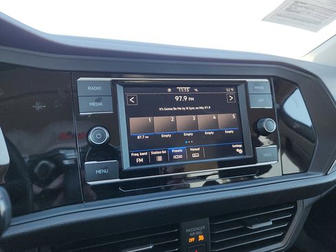 Used 2024 Volkswagen Jetta S image 19