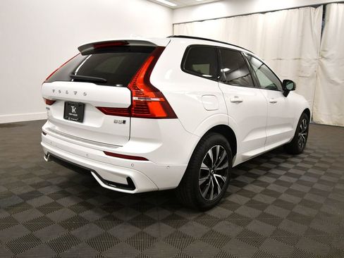 Used 2024 Volvo XC60 B5 Plus w/ Protection Package Premier AWD/4WD image 8