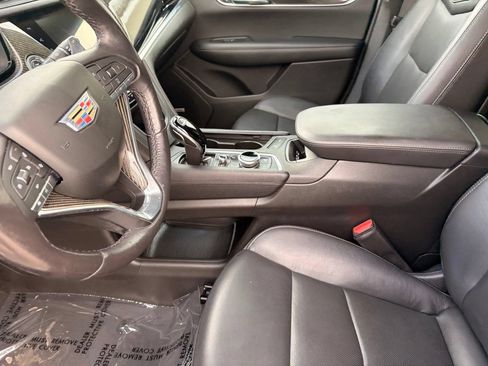 Used 2021 Cadillac XT6 Sport w/ LPO, ONYX Package AWD/4WD image 18