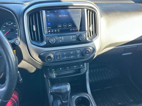 Used 2021 Chevrolet Colorado LT w/ Fleet Safety Package RWD image 4