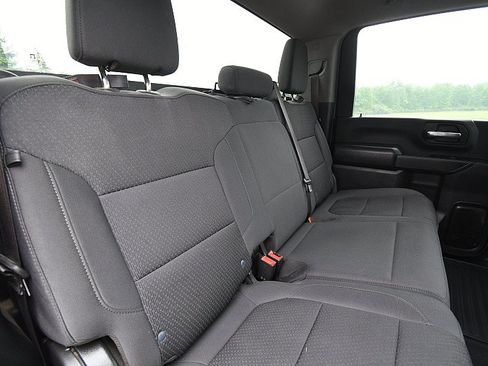 Used 2022 Chevrolet Silverado 2500 Custom AWD/4WD image 22