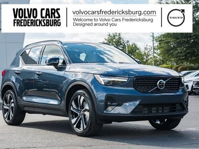 New 2026 Volvo XC40 B5 Ultra w/ Protection Package Premier