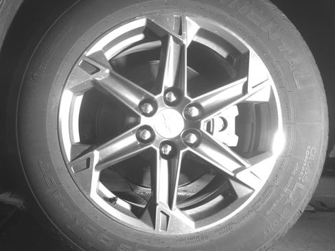 Used 2025 Chevrolet Blazer LT FWD image 14
