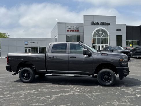 New 2026 RAM 2500 Tradesman AWD/4WD image 14