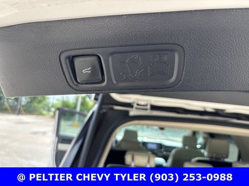 Used 2019 Ford Expedition Platinum AWD/4WD image 24