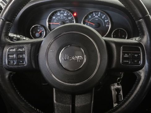 Certified 2018 Jeep Wrangler Unlimited Sahara w/ Connectivity Group AWD/4WD image 15