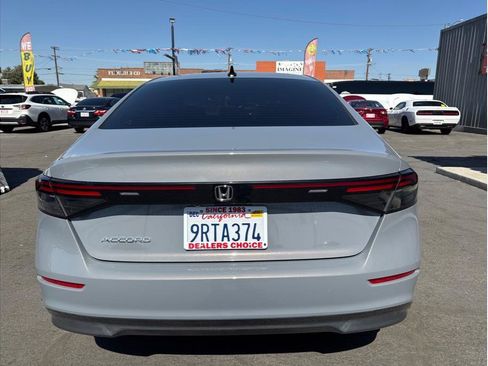 Used 2025 Honda Accord SE image 3
