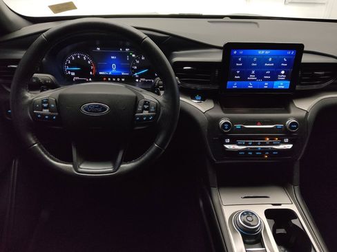 Used 2020 Ford Explorer XLT RWD image 22
