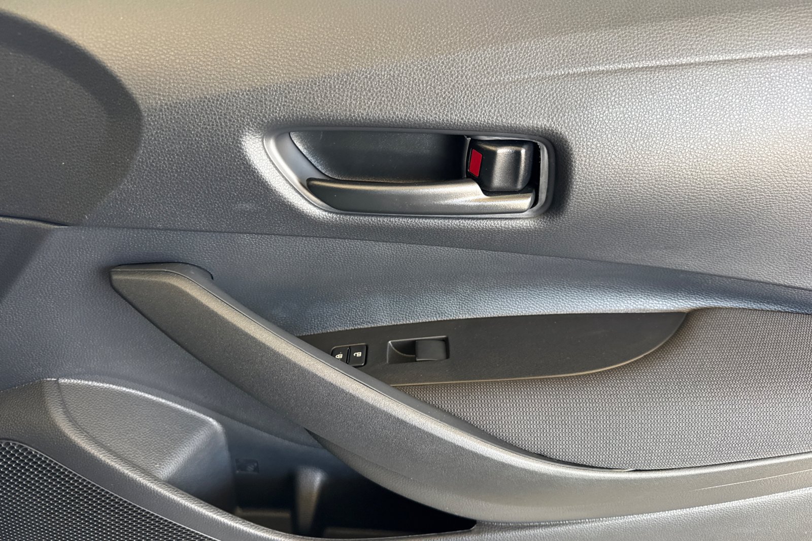 New 2026 Toyota Corolla LE FWD image 18