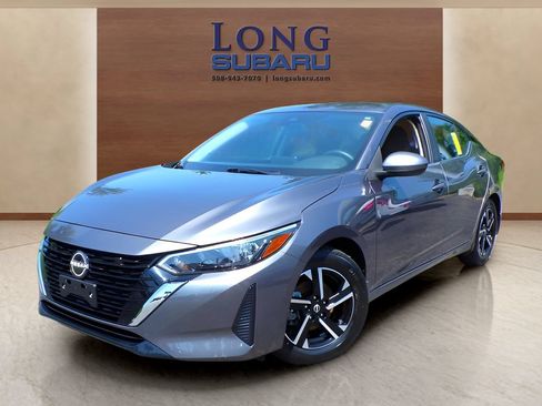 Used 2025 Nissan Sentra SV FWD image 1
