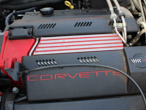 Used 1996 Chevrolet Corvette Convertible RWD image 19