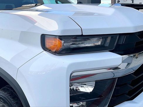 Used 2024 Chevrolet Silverado 3500 LT image 24