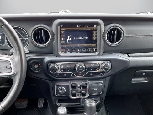 Certified 2023 Jeep Wrangler Unlimited Sahara w/ Cold Weather Group AWD/4WD image 13