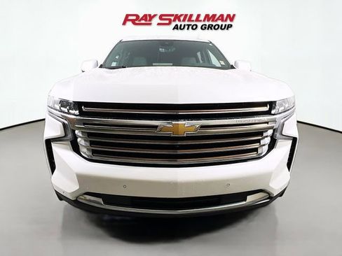 Used 2023 Chevrolet Suburban High Country AWD/4WD image 2