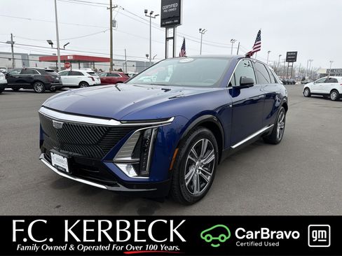 Certified 2024 Cadillac Lyriq Luxury image 1